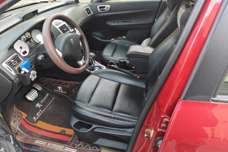 Used Peugeot 307 2013 1.6L Automatic CROSS Left Front Seat