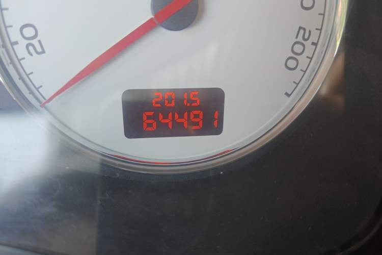Used Peugeot 307 2013 Hatchback 1.6L Manual Comfort Edition Odometer Close Up
