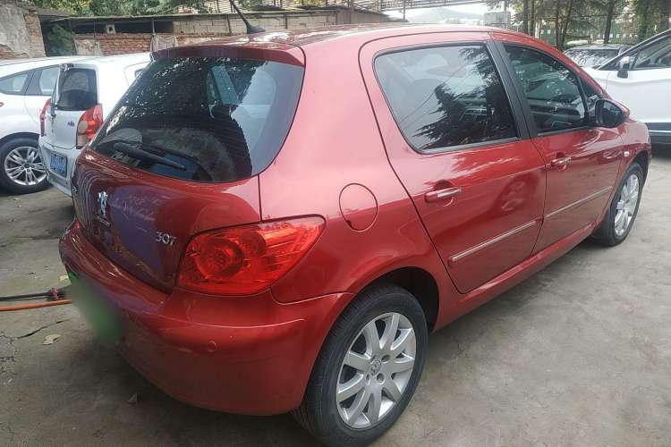 Used Peugeot 307 2013 Hatchback 1.6L Manual Comfort Edition Rear Right 45 Deg