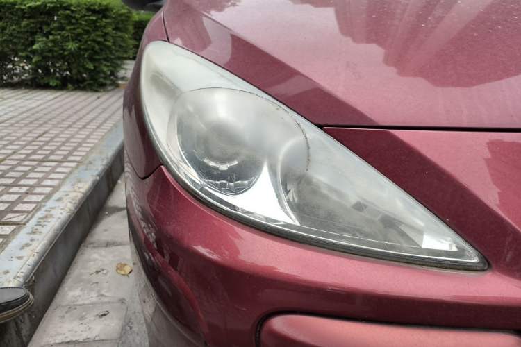Used Peugeot 307 2013 Hatchback 1.6L Automatic Comfort Edition Right Front Headlight