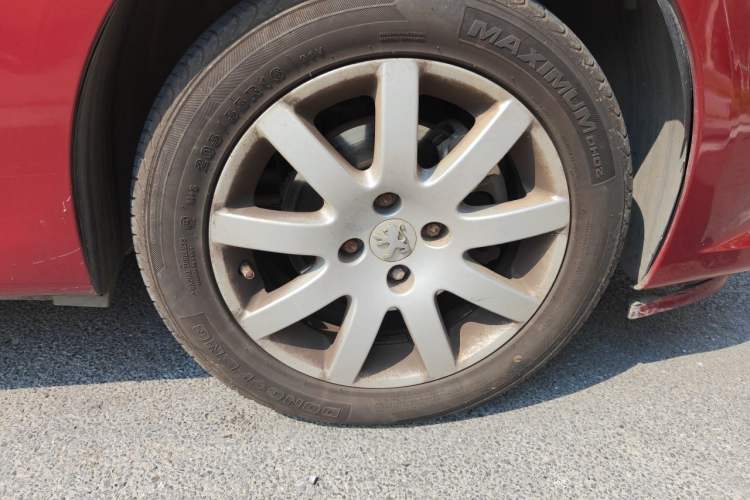 Used Peugeot 307 2013 Hatchback 1.6L Automatic Comfort Edition Right Front Wheel Hub