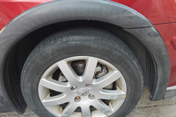 Used Peugeot 307 2013 1.6L Automatic CROSS Right Front Wheel Hub