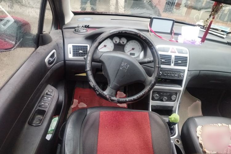 Used Peugeot 307 2013 Hatchback 1.6L Manual Comfort Edition Steering Wheel