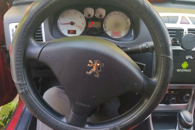 Used Peugeot 307 2013 Hatchback 1.6L Automatic Comfort Edition Steering Wheel