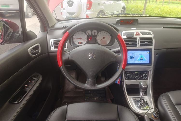 Used Peugeot 307 2013 Hatchback 1.6L Automatic Comfort Edition Steering Wheel