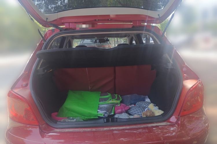 Used Peugeot 307 2013 Hatchback 1.6L Manual Comfort Edition Trunk