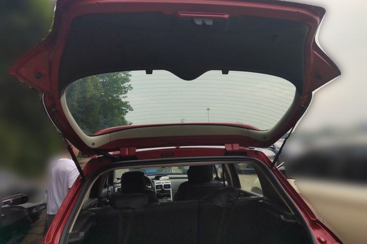 Used Peugeot 307 2013 1.6L Automatic CROSS Trunk
