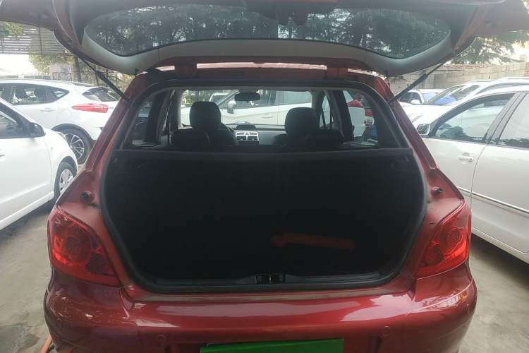Used Peugeot 307 2013 Hatchback 1.6L Manual Comfort Edition Trunk