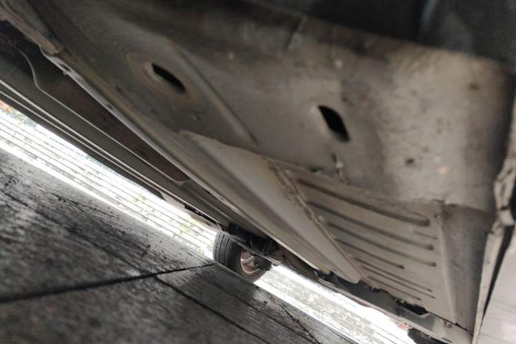Used Peugeot 307 2013 1.6L Automatic CROSS Chassis Front Left