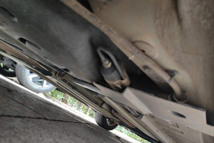 Used Peugeot 307 2013 1.6L Automatic CROSS Chassis Rear Right