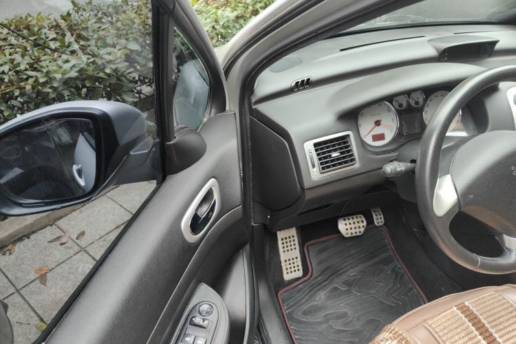 Used Peugeot 307 2013 1.6L Automatic CROSS Driver Seat