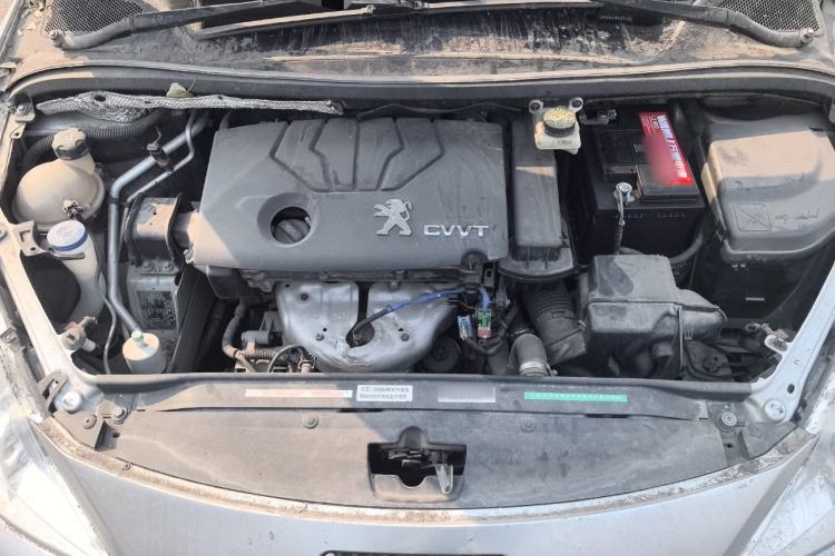Used Peugeot 307 2013 1.6L Automatic CROSS Engine Bay