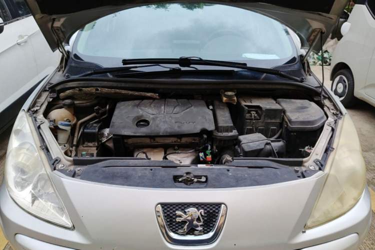 Used Peugeot 307 2013 Hatchback 1.6L Automatic Comfort Edition Engine Bay