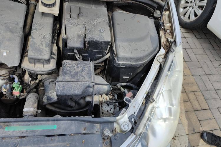Used Peugeot 307 2013 1.6L Manual CROSS Engine Bay Left