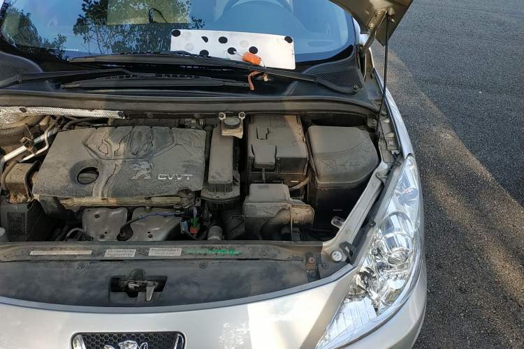 Used Peugeot 307 2013 Hatchback 1.6L Manual Comfort Edition Engine Bay Left