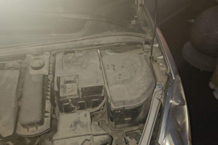 Used Peugeot 307 2013 Hatchback 1.6L Manual Comfort Edition Engine Bay Left