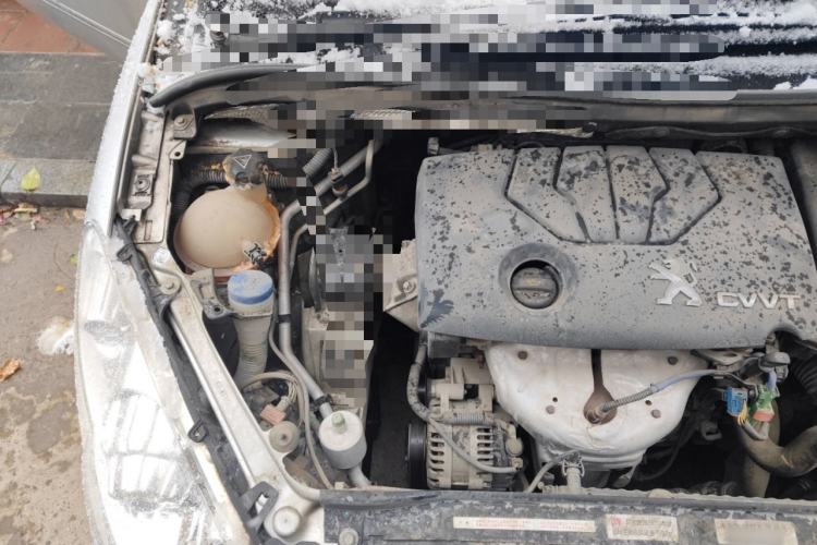 Used Peugeot 307 2013 1.6L Automatic CROSS Engine Bay Right