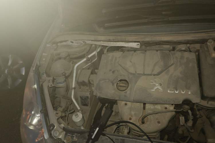 Used Peugeot 307 2013 Hatchback 1.6L Manual Comfort Edition Engine Bay Right