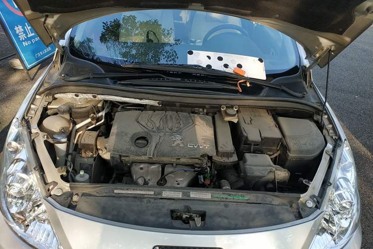 Used Peugeot 307 2013 Hatchback 1.6L Manual Comfort Edition Engine Bay