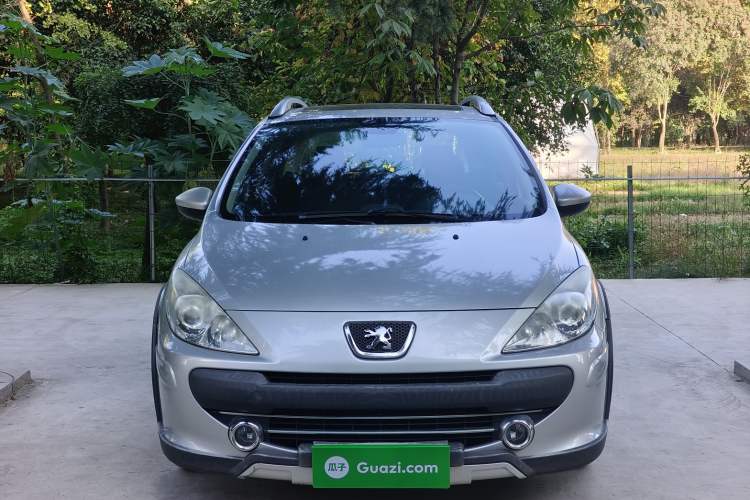 Used Peugeot 307 2013 1.6L Automatic CROSS Exterior 1