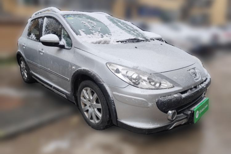Used Peugeot 307 2013 1.6L Automatic CROSS Front Right 45 Deg