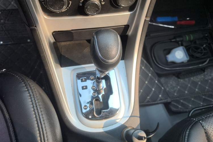 Used Peugeot 307 2013 1.6L Automatic CROSS Gear Lever