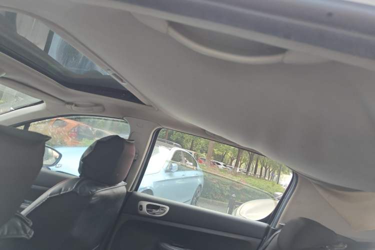 Used Peugeot 307 2013 Hatchback 1.6L Manual Comfort Edition Headliner