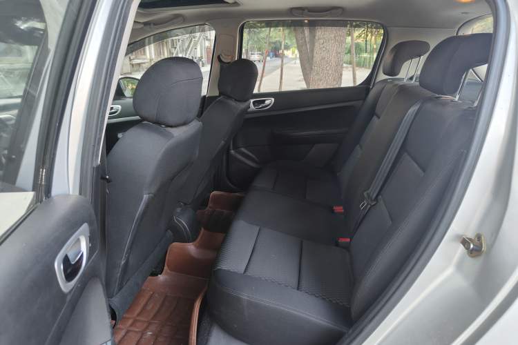 Used Peugeot 307 2013 1.6L Automatic CROSS Interior 7