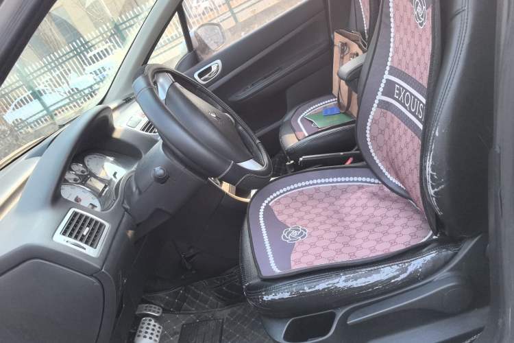 Used Peugeot 307 2013 1.6L Automatic CROSS Left Front Seat