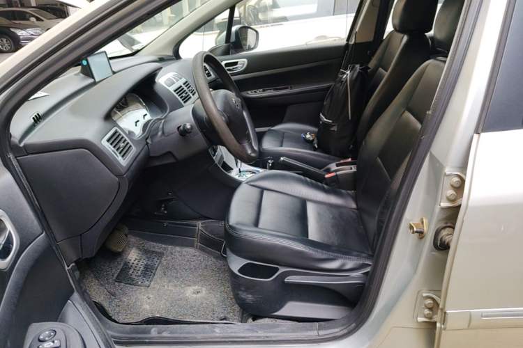 Used Peugeot 307 2013 Hatchback 1.6L Automatic Comfort Edition Left Front Seat
