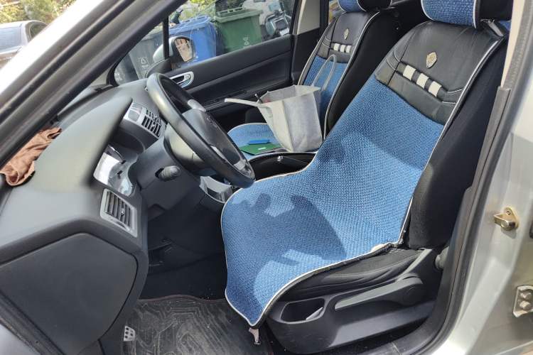 Used Peugeot 307 2013 1.6L Manual CROSS Left Front Seat