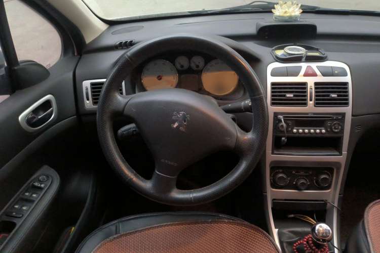Used Peugeot 307 2013 Hatchback 1.6L Manual Comfort Edition Steering Wheel
