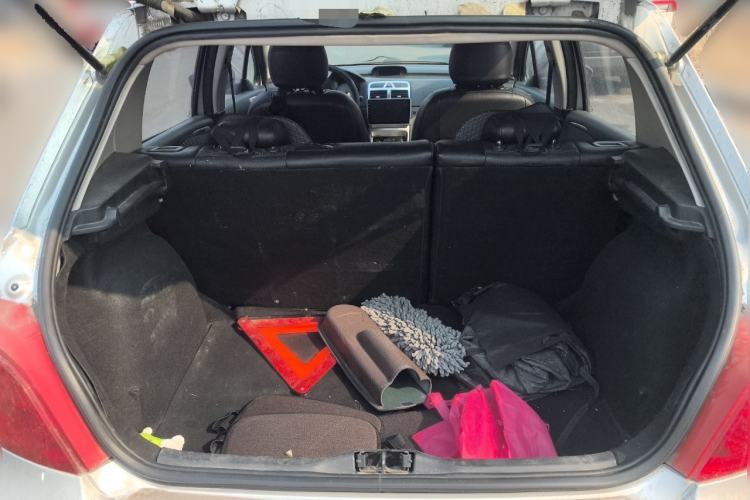 Used Peugeot 307 2013 1.6L Automatic CROSS Trunk