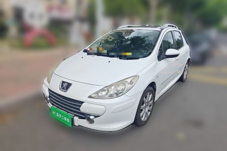 Used Peugeot 307 2013 Hatchback 1.6L Manual Comfort Edition Guazi used car, China used car export, Used car for sale, Used  cars, Cheapest cars for sale
