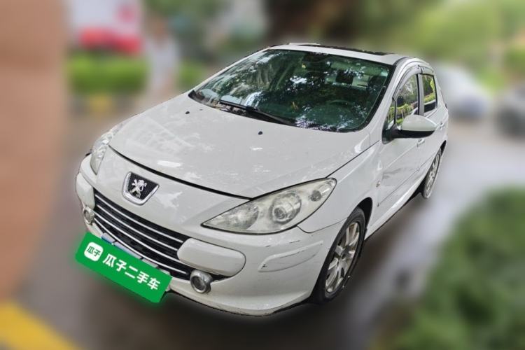 Używany Peugeot 307 2013 Hatchback 1.6L Automatic Comfort Edition Guazi used car, China used car export, Used car for sale, Used cars, Cheapest cars for sale