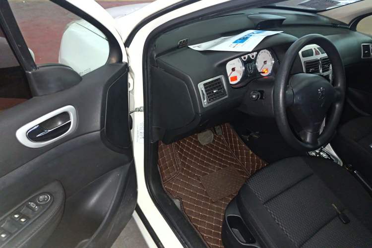 Used Peugeot 307 2013 Hatchback 1.6L Automatic Comfort Edition Driver Seat
