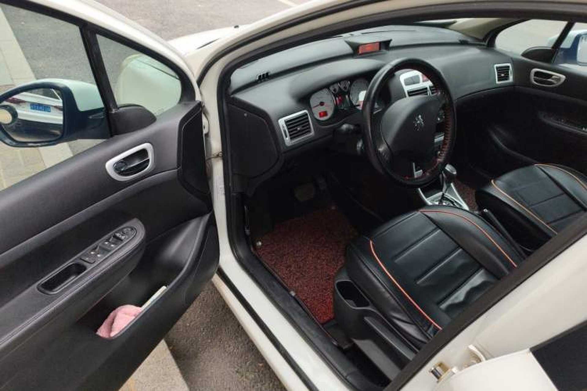 Used Peugeot 307 2013 Hatchback 1.6L Automatic Comfort Edition Driver Seat