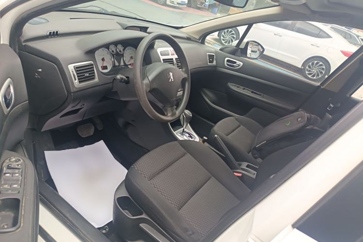 Used Peugeot 307 2013 1.6L Automatic CROSS Driver Seat