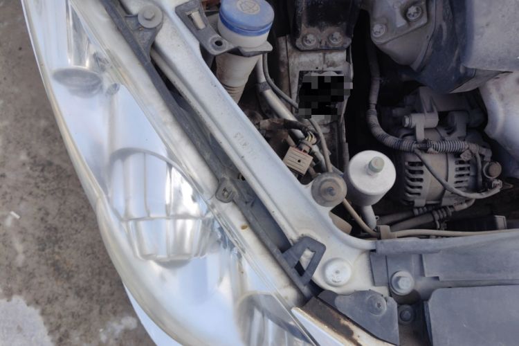 Used Peugeot 307 2013 Hatchback 1.6L Manual Comfort Edition Engine Bay Right