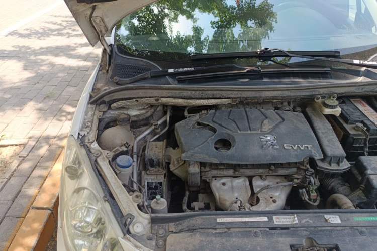Used Peugeot 307 2013 Hatchback 1.6L Manual Comfort Edition Engine Bay Right