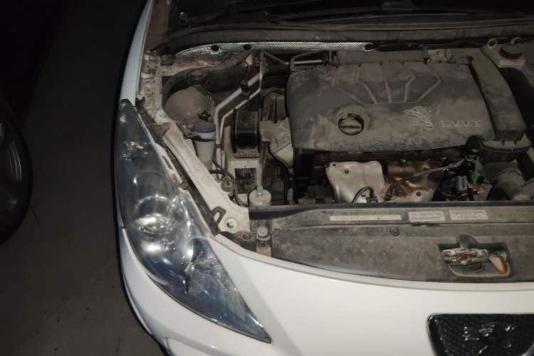 Used Peugeot 307 2013 Hatchback 1.6L Manual Comfort Edition Engine Bay Right