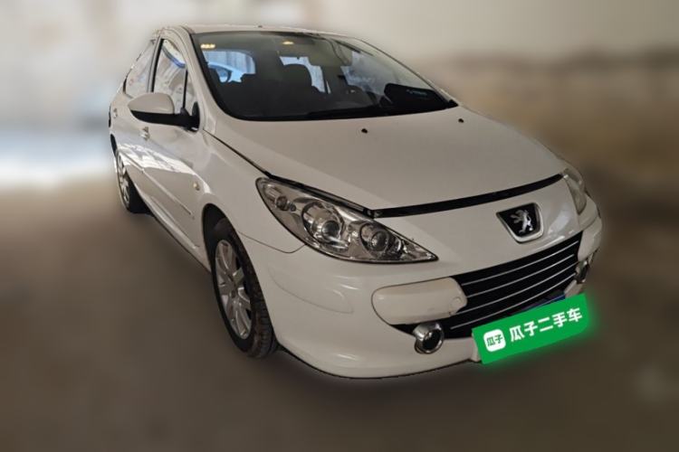 Used Peugeot 307 2013 Hatchback 1.6L Manual Comfort Edition Front Right 45 Deg