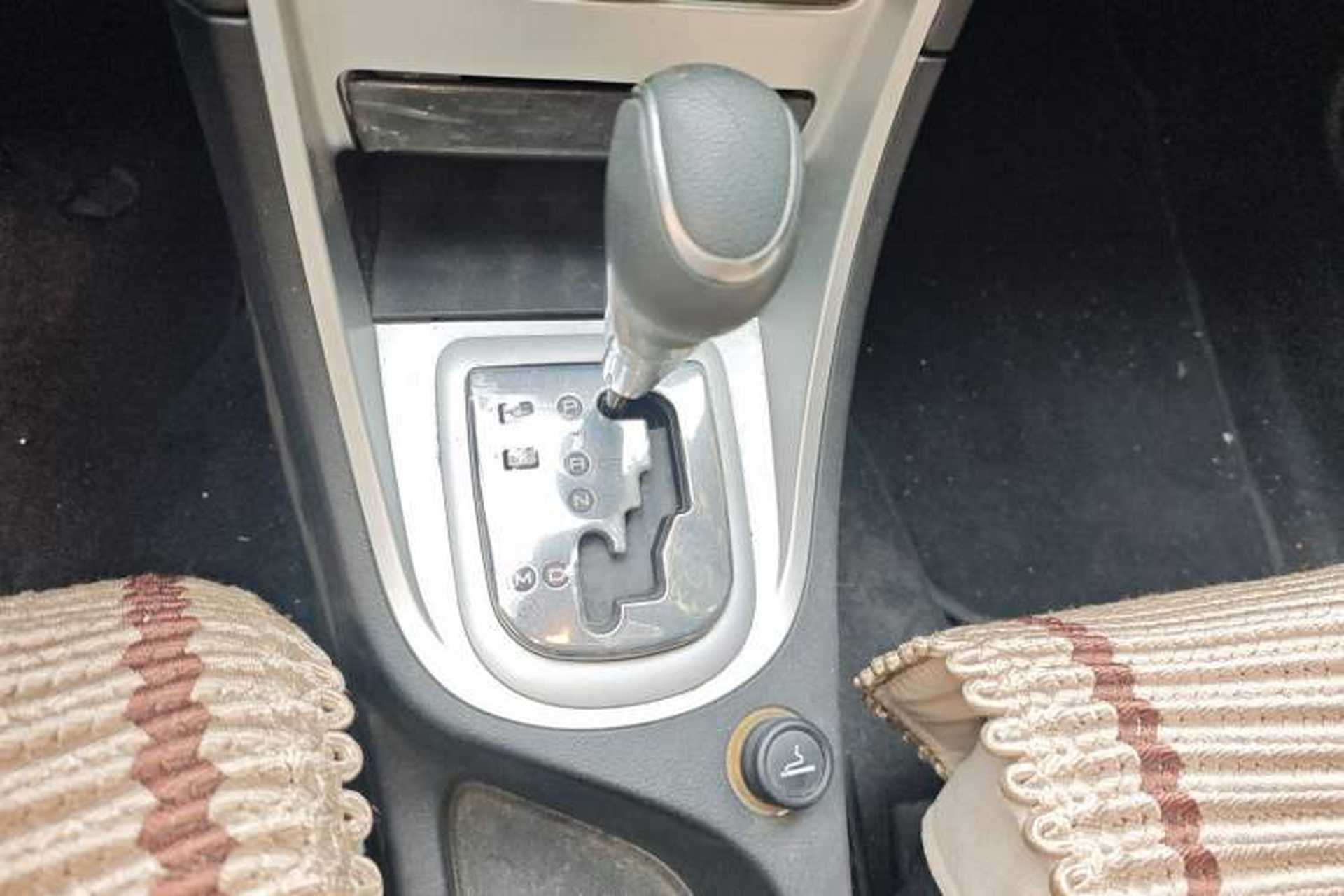 Used Peugeot 307 2013 Hatchback 1.6L Automatic Comfort Edition Gear Lever