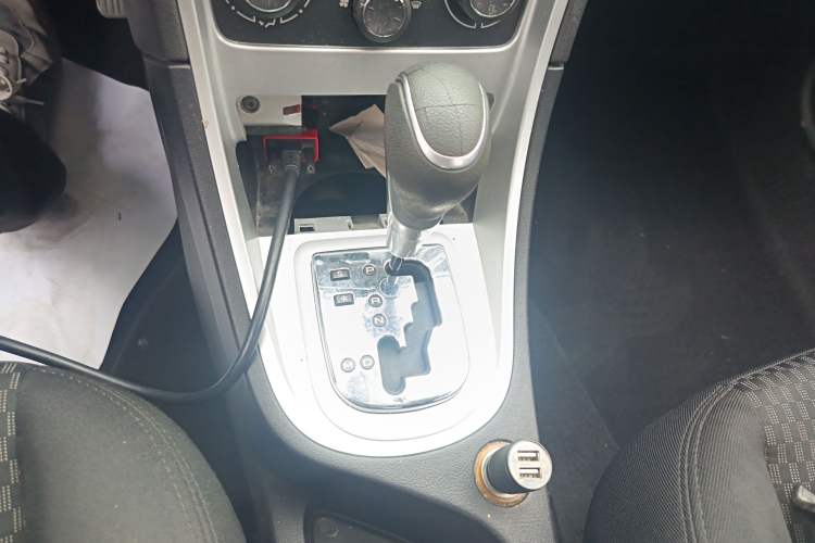 Used Peugeot 307 2013 1.6L Automatic CROSS Gear Lever