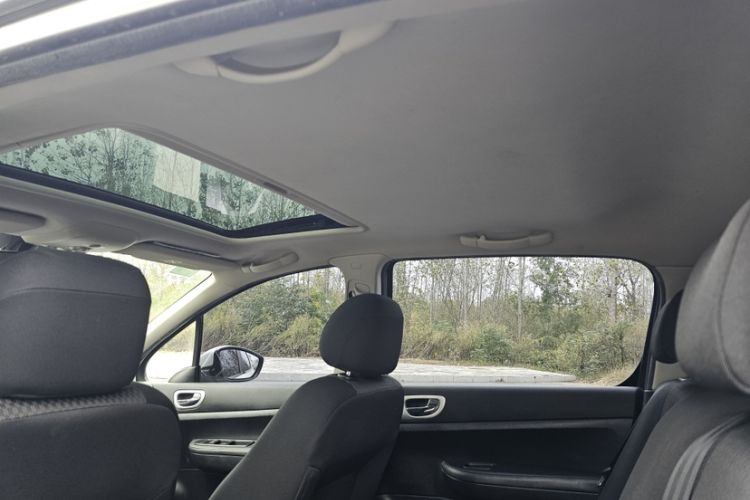 Used Peugeot 307 2013 Hatchback 1.6L Automatic Comfort Edition Headliner