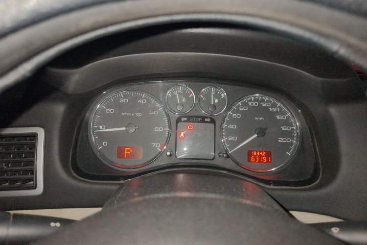 Used Peugeot 307 2013 Hatchback 1.6L Automatic Comfort Edition Instrument Cluster