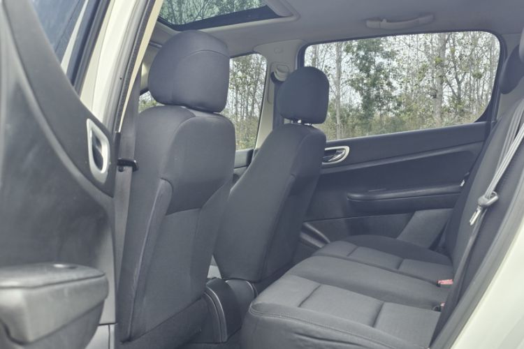 Used Peugeot 307 2013 Hatchback 1.6L Automatic Comfort Edition Interior 4