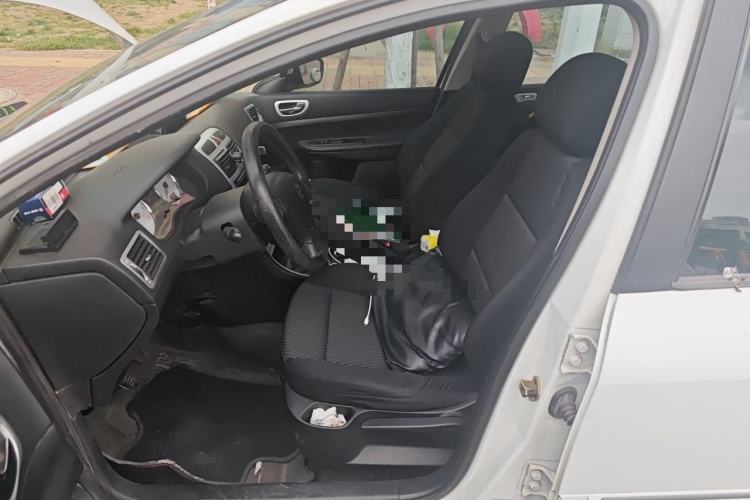 Used Peugeot 307 2013 Hatchback 1.6L Manual Comfort Edition Left Front Seat