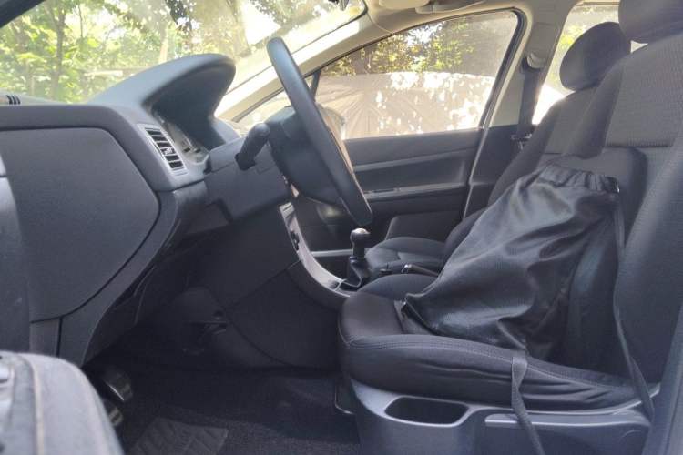 Used Peugeot 307 2013 Hatchback 1.6L Manual Comfort Edition Left Front Seat