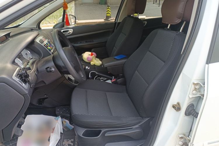 Used Peugeot 307 2013 Hatchback 1.6L Manual Comfort Edition Left Front Seat